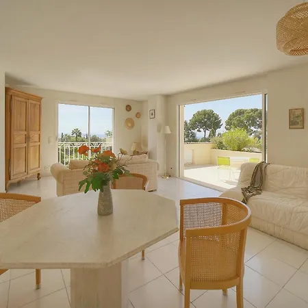 빌라 Frgk Claude Juan-les-pins Luxury With Pool & Ultra-fast Wi-fi 앙티브